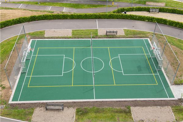 Aménagement terrain multisport en EPDM/PU - Sportinfrabouw NV